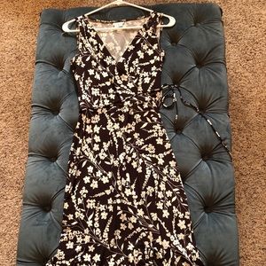 Sleeveless floral wrap dress